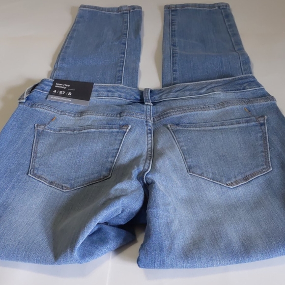Mossimo jeans 2/pairs - Picture 5 of 5